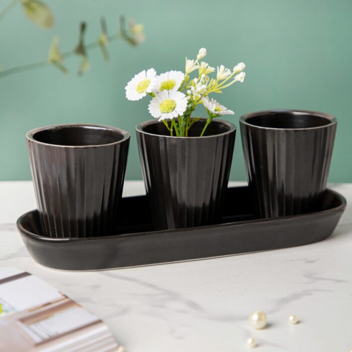 Ternion Ribbed Planter Set Of 3 Black With Plate